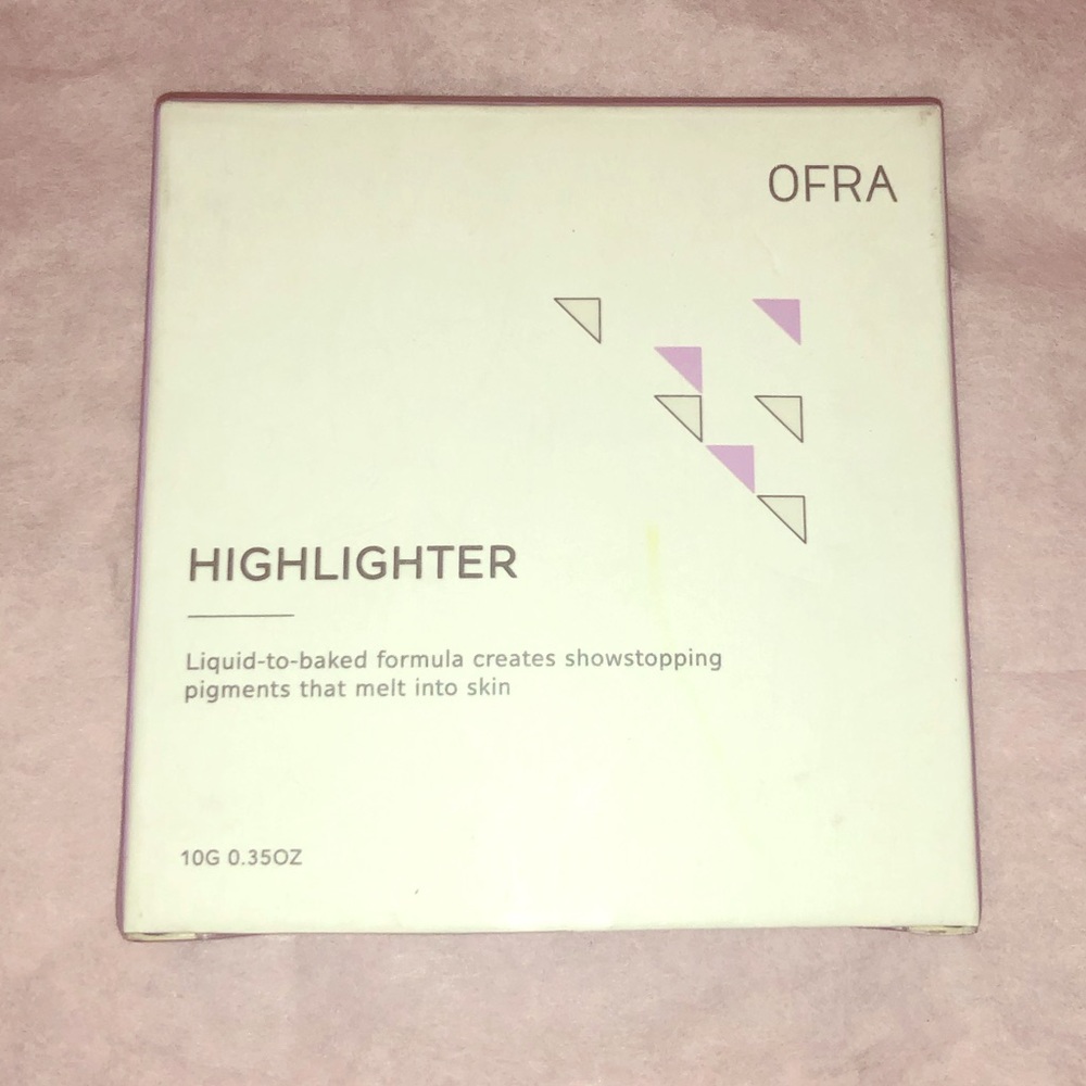 OFRA ‘GLAZED DONUT’ HIGHLIGHTER